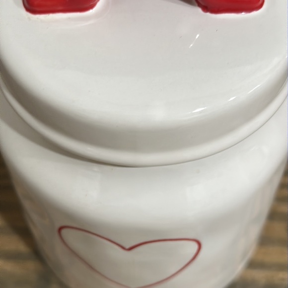 Rae Dunn  Red Heart Small Ceramic Canister - Picture 4 of 9